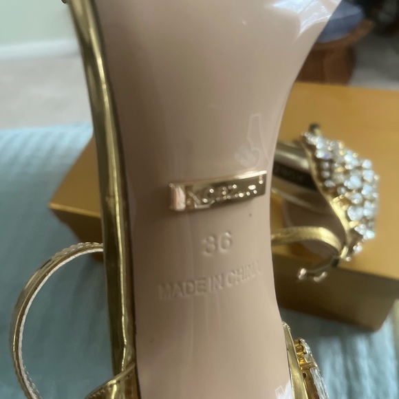 Dazzling Gold Crystal Women's 👠 heels - Picture 5 of 6